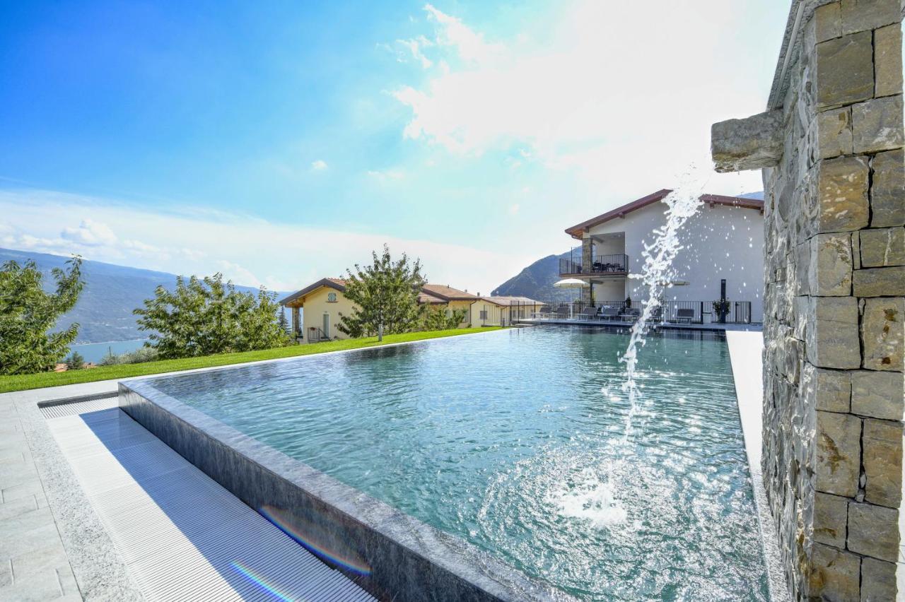 Borgo Ermanno Aparthotel Tignale Exterior photo